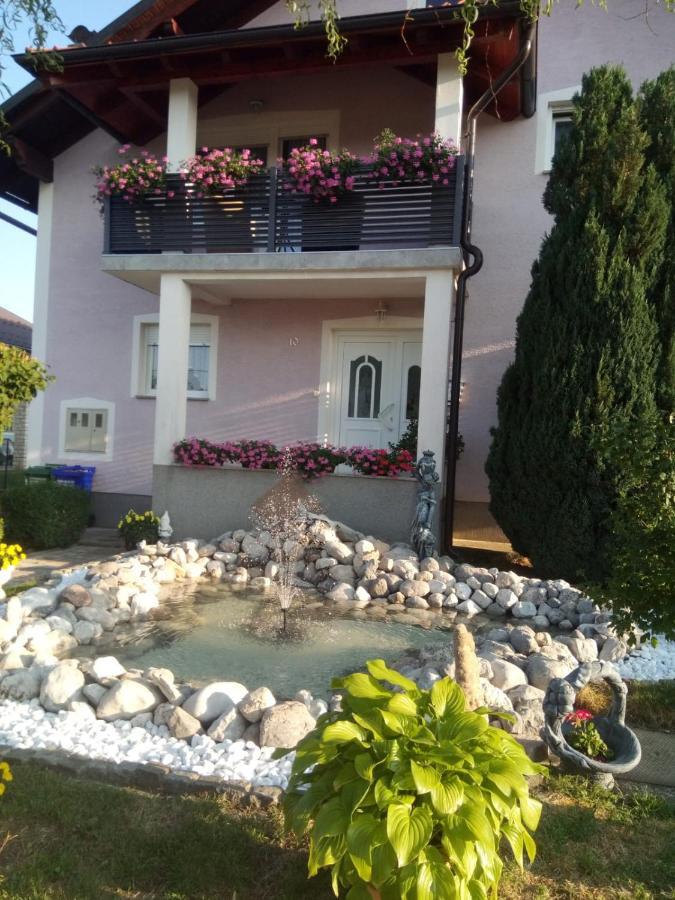 Apartman Karmen Gospić エクステリア 写真